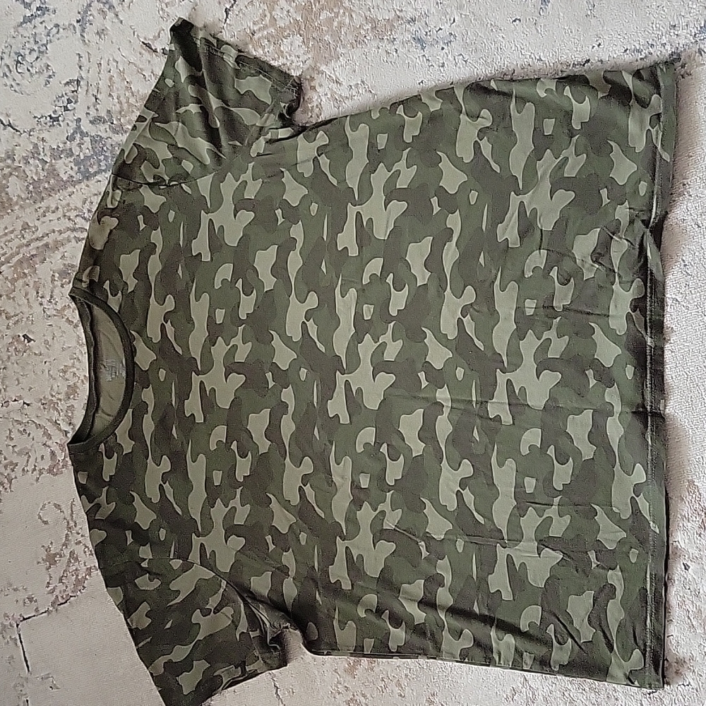Mossimo T-shirt